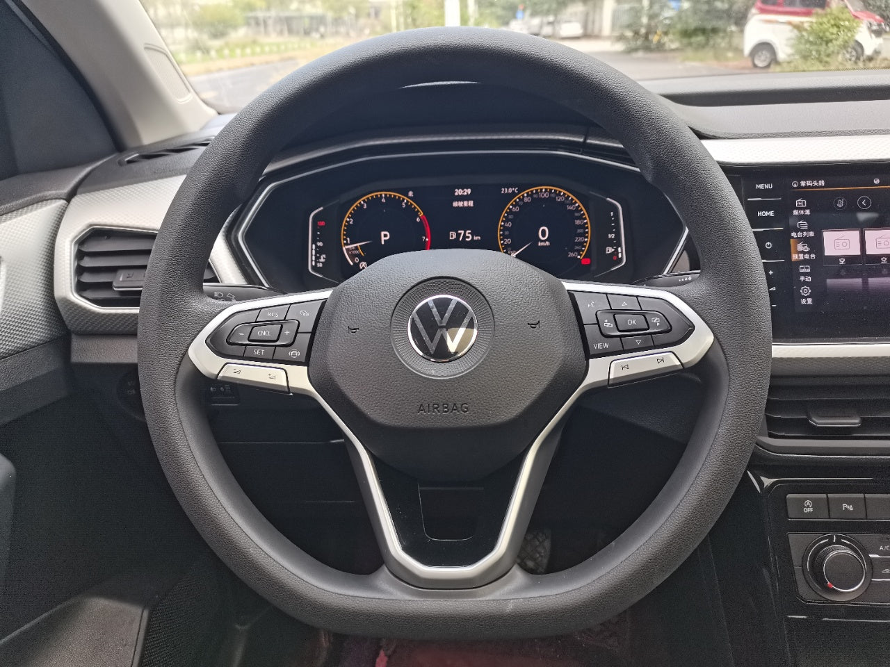 Volkswagen Exploration 2021 1.5L АКПП Yuezhilian Edition
