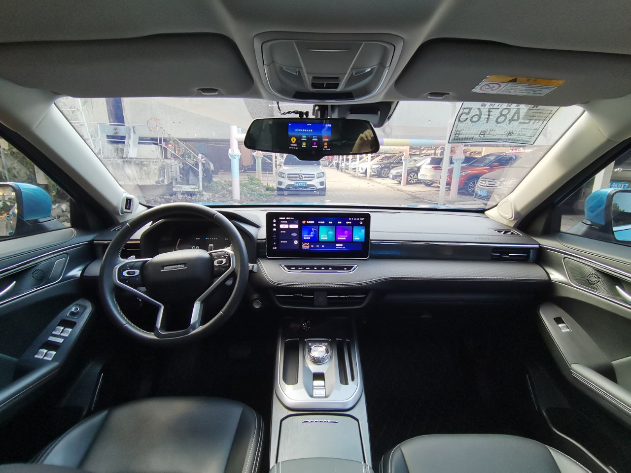 Haval First Love 1.5T Automatic Senior Edition 2021 года — компактный внедорожник