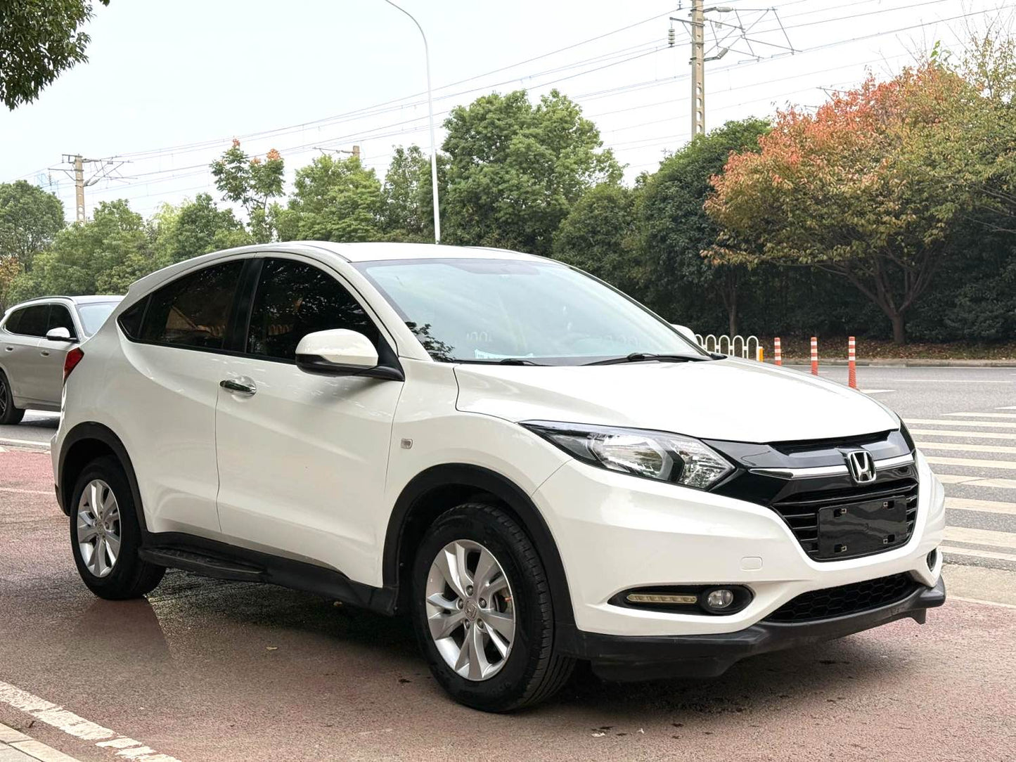 本田 2015款 缤智 1.5 无级 两驱舒适型自动挡