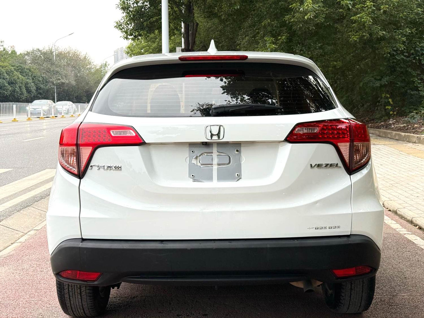 本田 2015款 缤智 1.5 无级 两驱舒适型自动挡