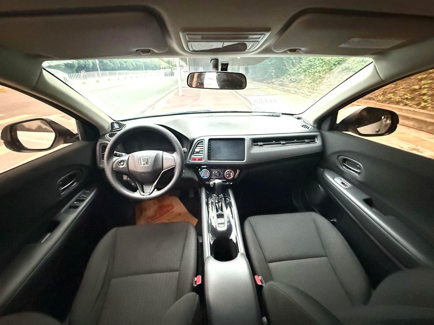 本田 2015款 缤智 1.5 无级 两驱舒适型自动挡