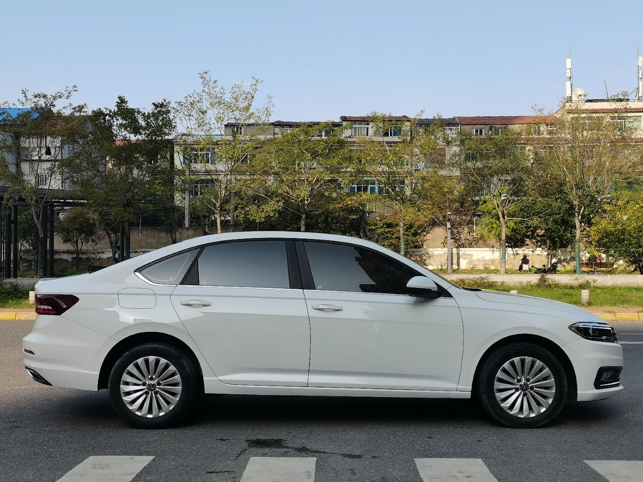 Volkswagen Lavida 280TSI DSG Comfort Line 2022 года седан