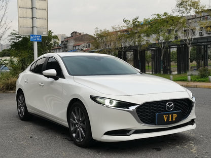 Mazda 3 Sedan 2.0L Automatic 2021 года, предпочтительная комплектация