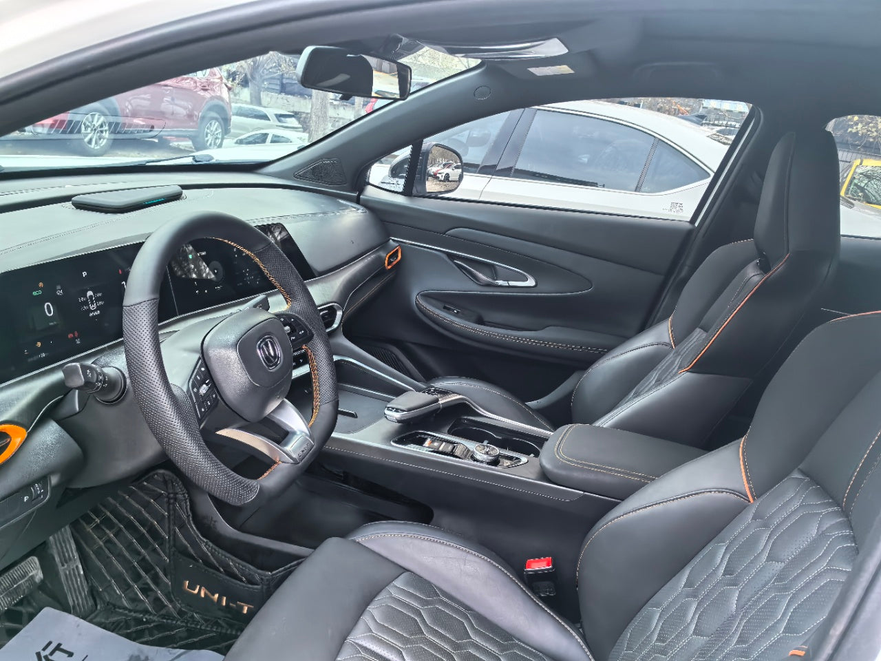 Чанган UNI-T 2022 1.5T Престиж-издание