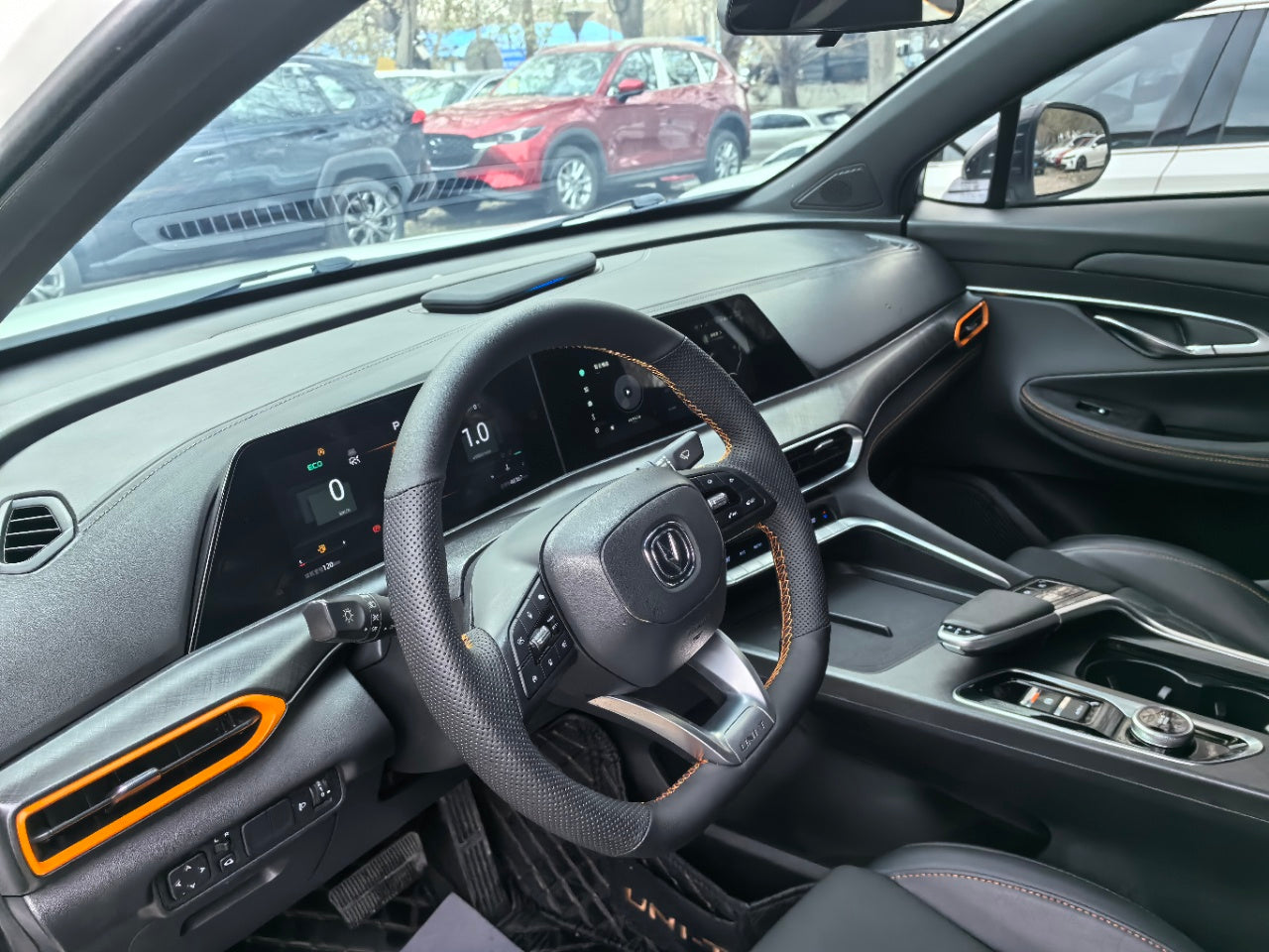 Чанган UNI-T 2022 1.5T Престиж-издание