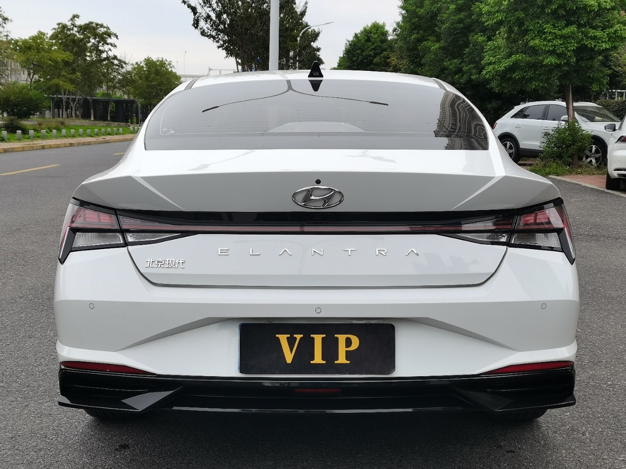 Hyundai Elantra 2022 1.5L CVT LUX Premium Edition