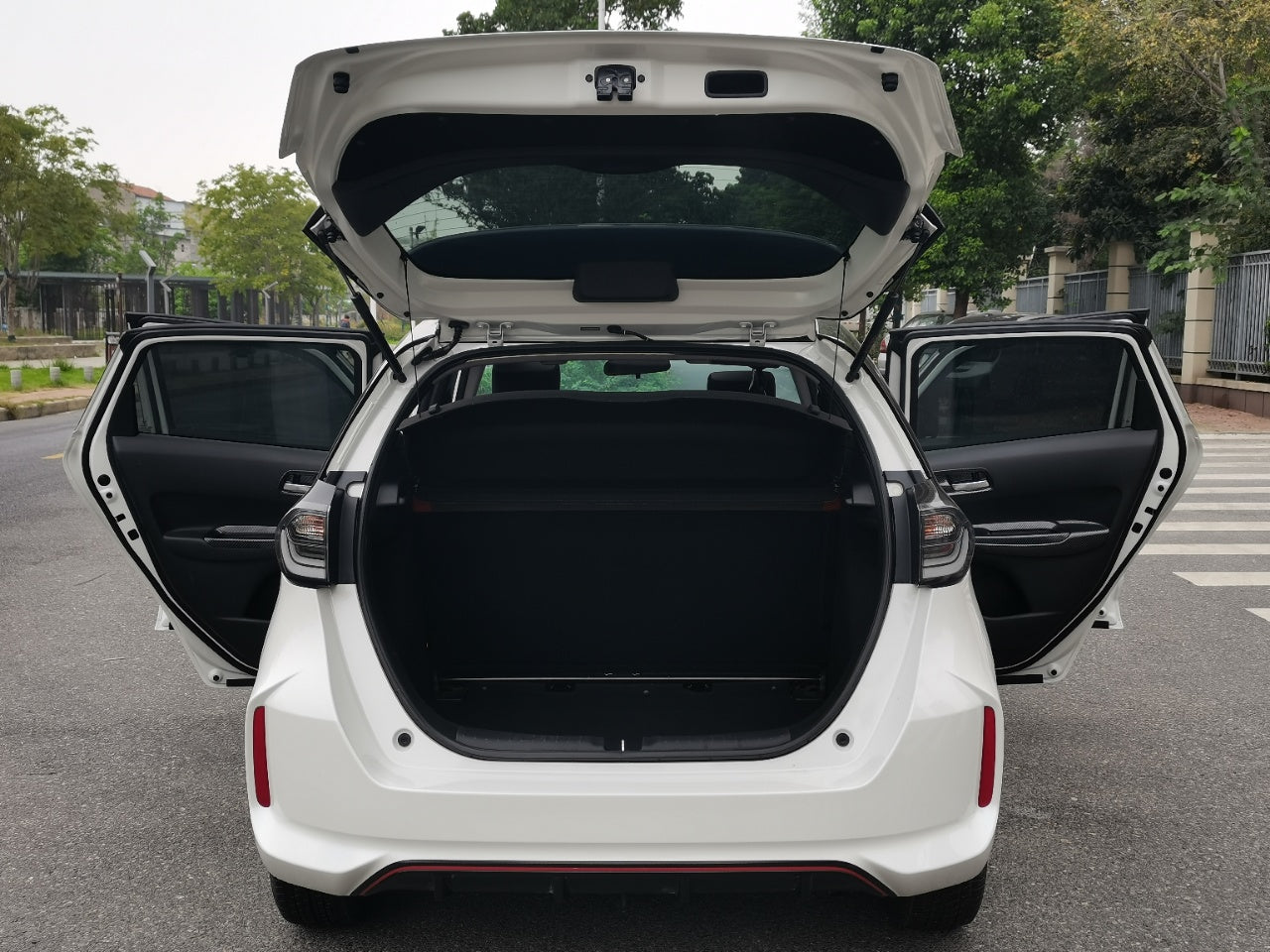 Honda LIFE 2021 1.5L CVT SPO-SS Динамическое издание