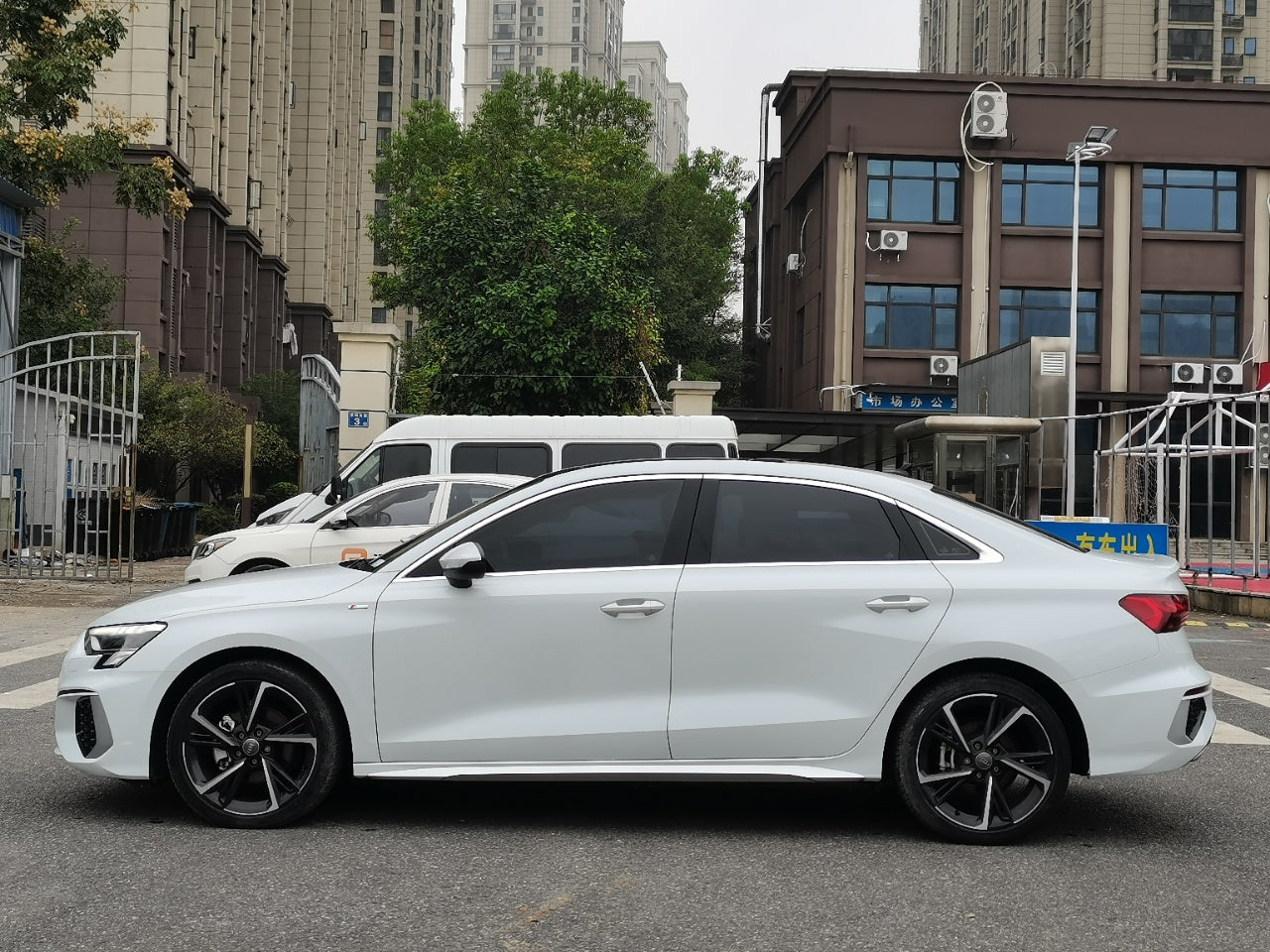 Audi A3 2022 A3L Лимузин 35 TFSI Модный спорт