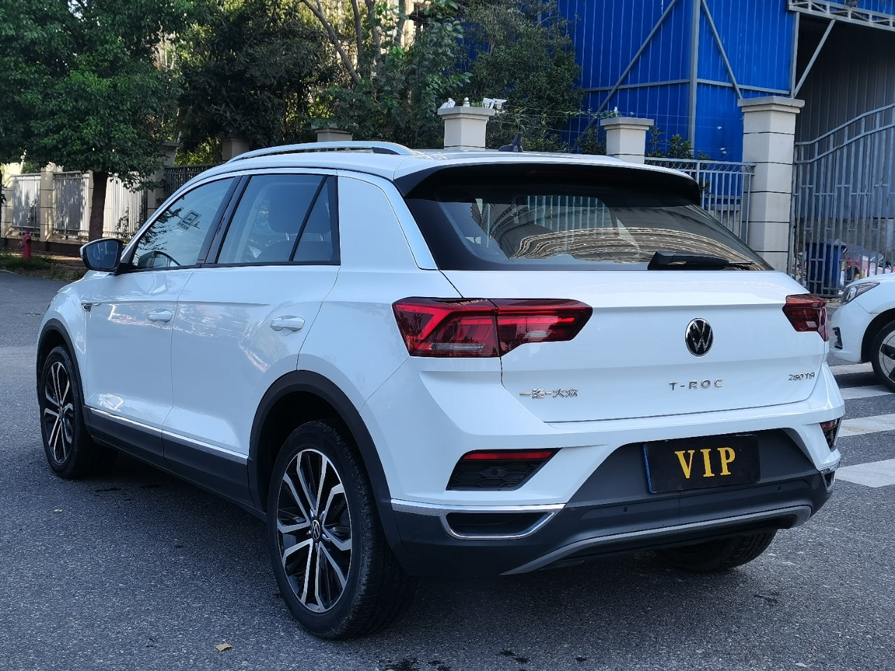 Volkswagen T-ROC Exploration Song 2022 280TSI DSG 2WD Комфорт ПЛЮС