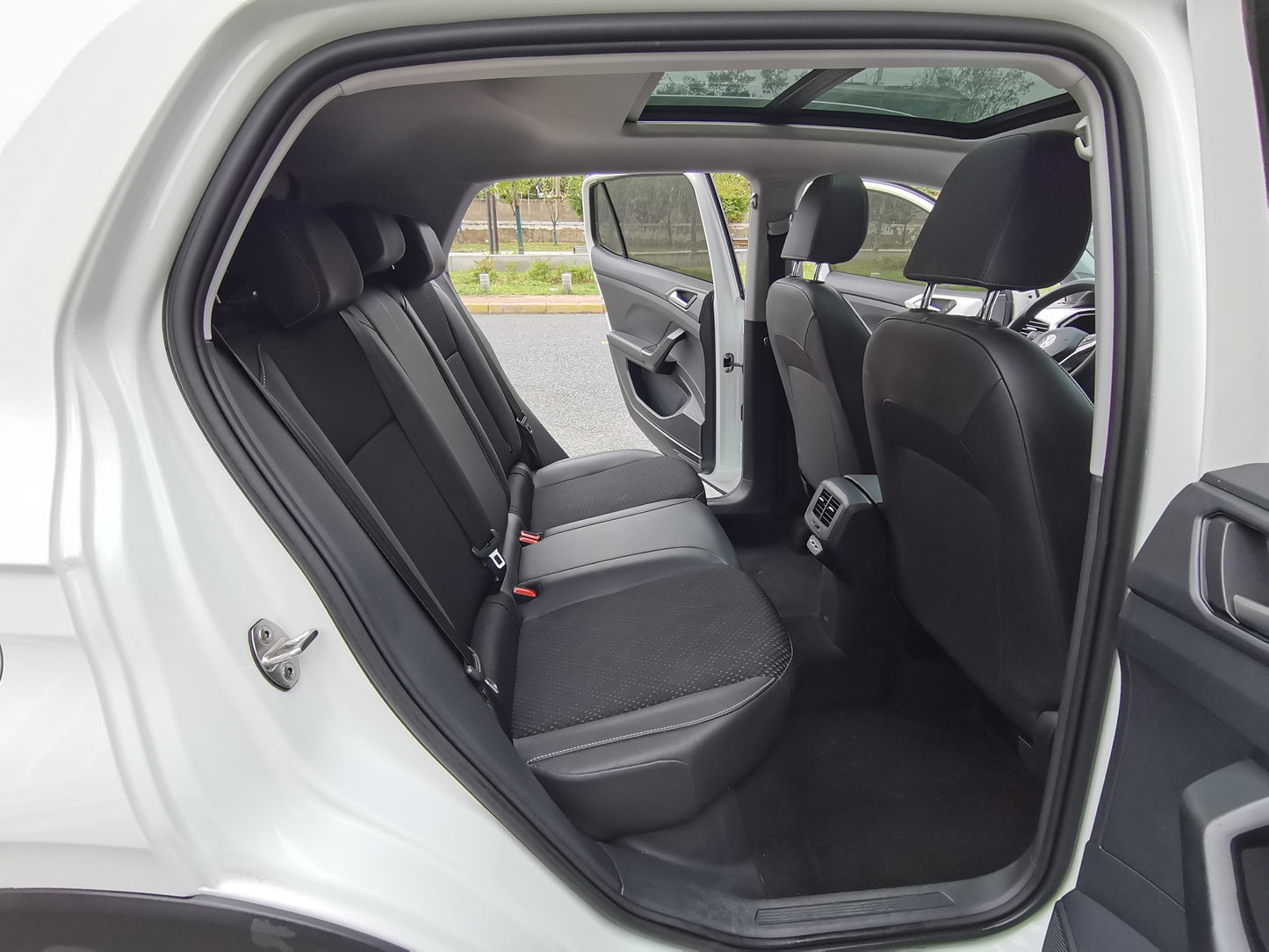 Volkswagen Exploration 2021 1.5L АКПП Yuezhilian Edition