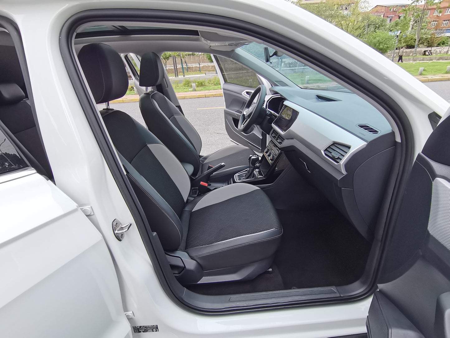 Volkswagen Exploration 2021 1.5L АКПП Yuezhilian Edition