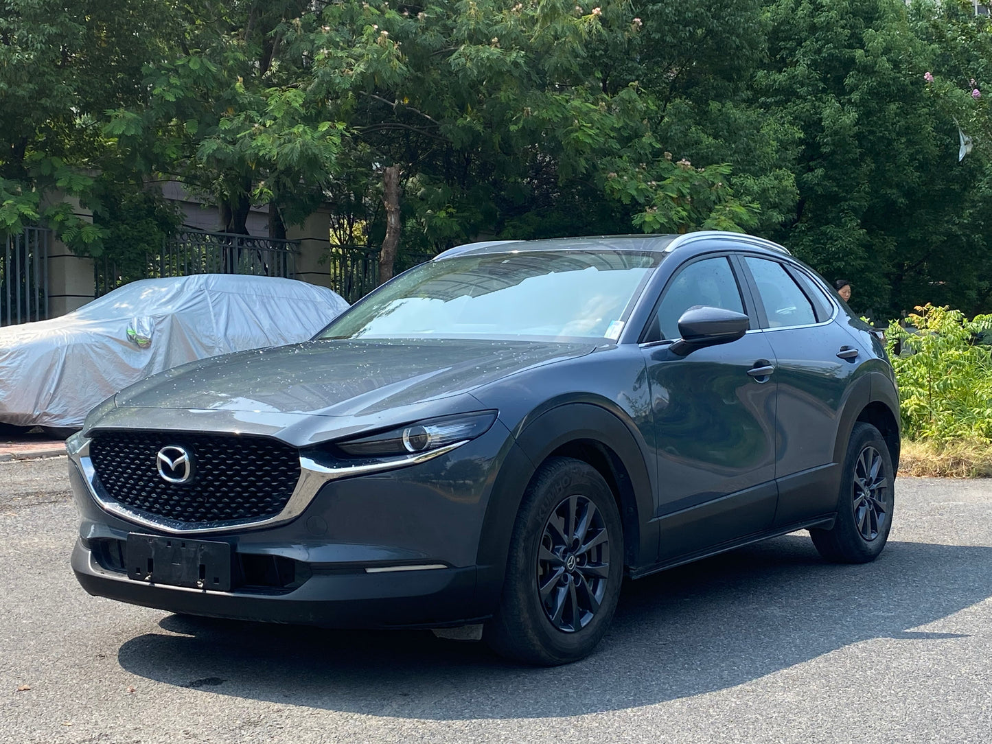 Автомобиль CX-30 2020 года, 2,0 л, автомобильный двигатель.