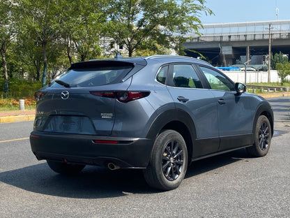 Автомобиль CX-30 2020 года, 2,0 л, автомобильный двигатель.