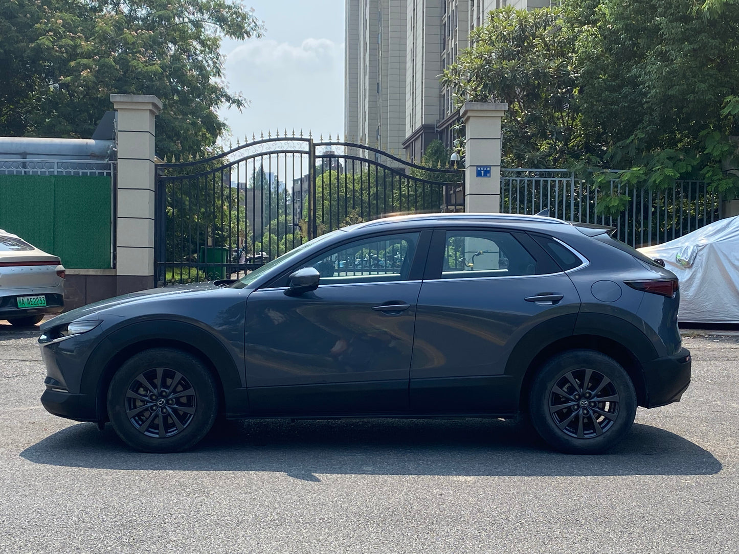 Автомобиль CX-30 2020 года, 2,0 л, автомобильный двигатель.