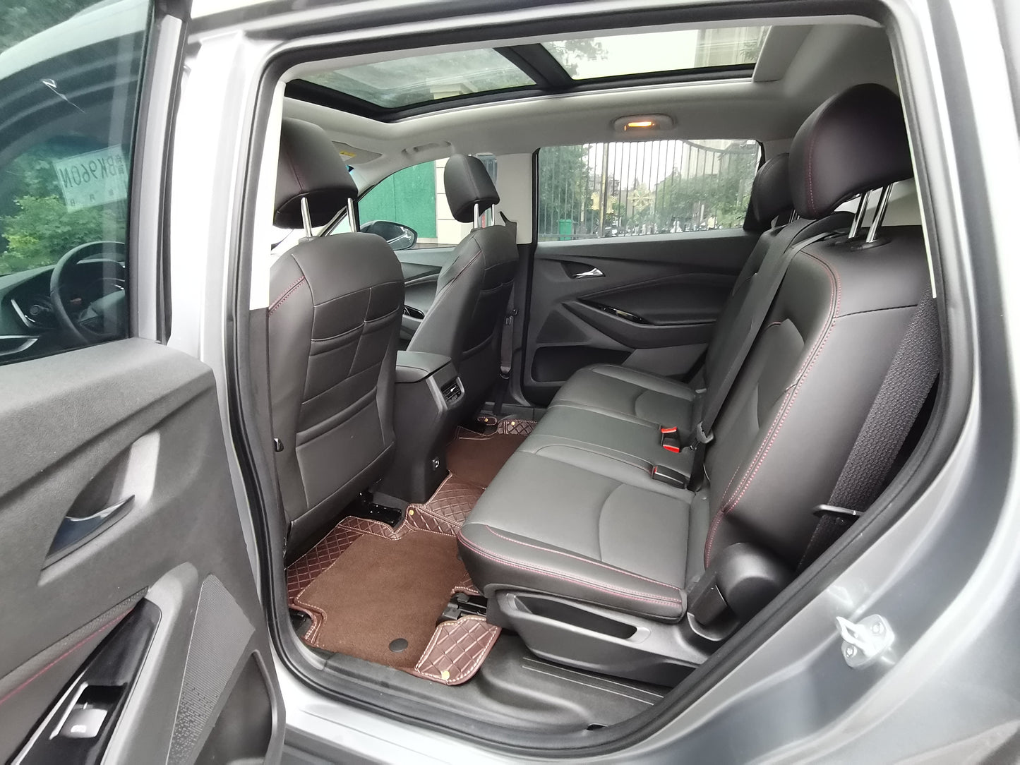 雪佛兰 沃兰多 2020款 轻混 Redline530T 自动纵享版(5+2款)