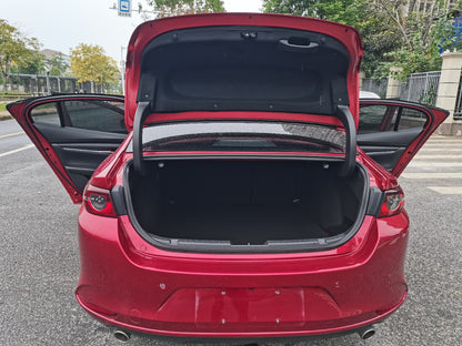 Mazda Axela 2021 вид сзади