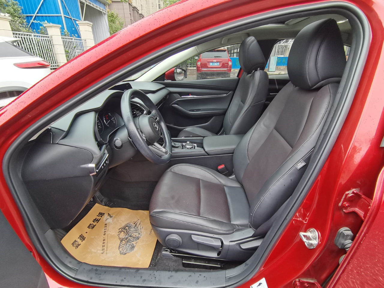 Mazda Axela 2021 интерьер салона