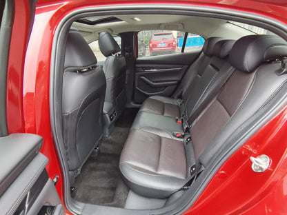 Mazda Axela 2021 интерьер салона