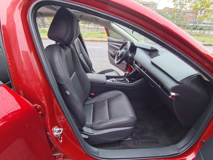 Mazda Axela 2021 интерьер салона