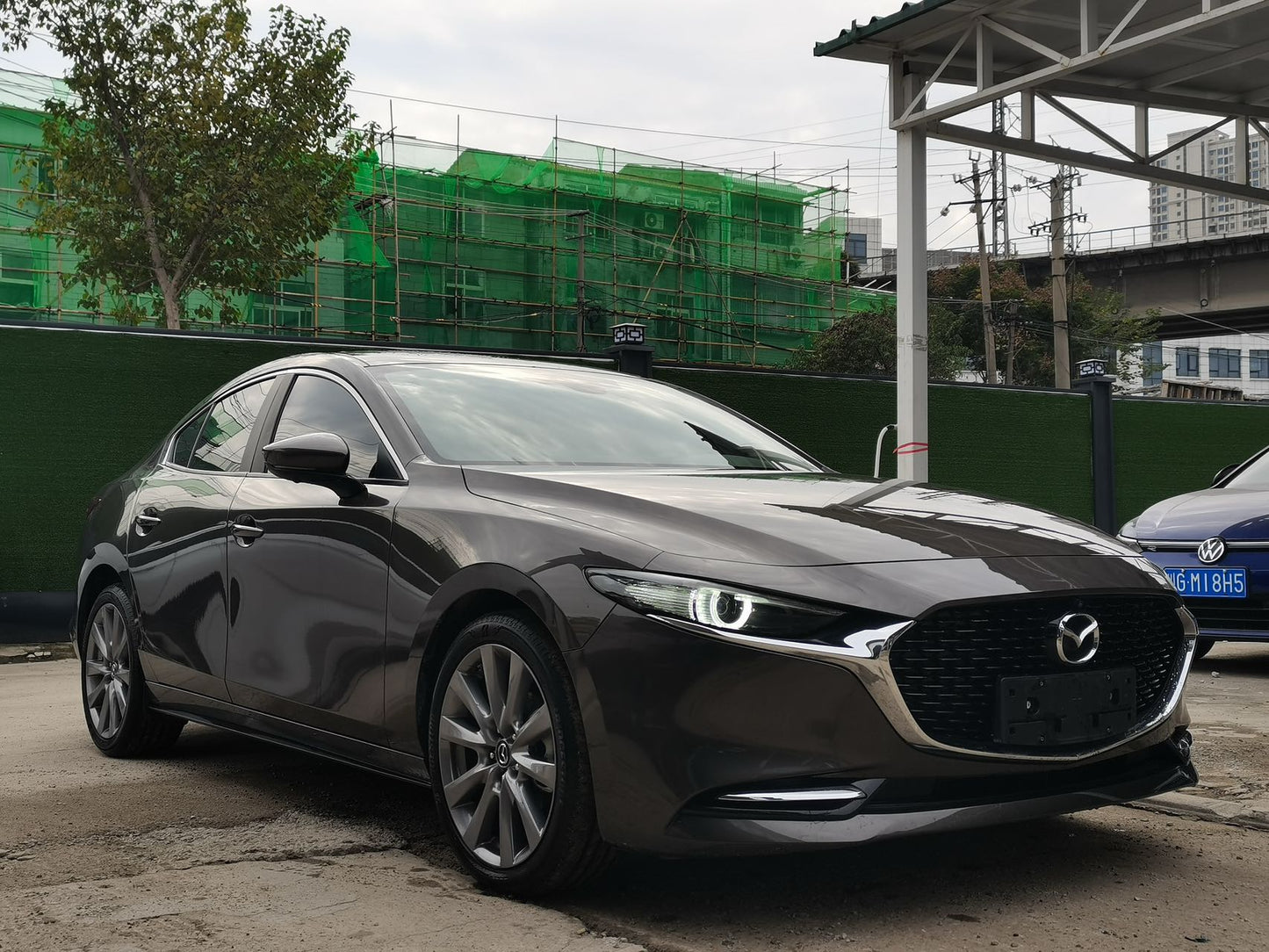 Mazda Axela 2021 вид сбоку