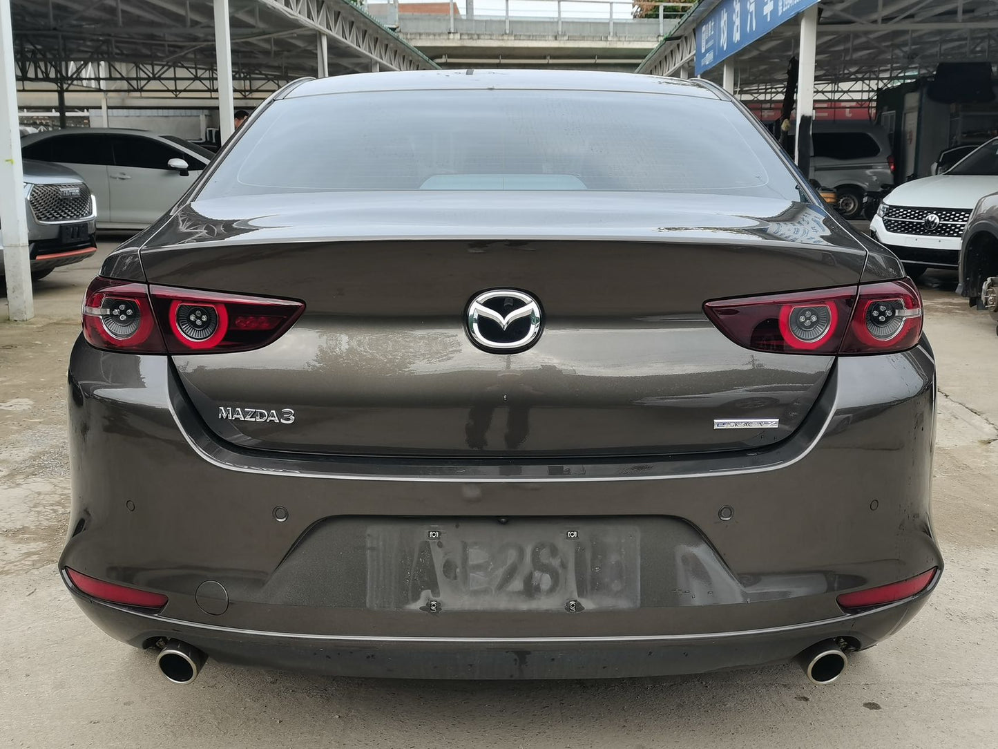 Mazda Axela 2021 вид сзади