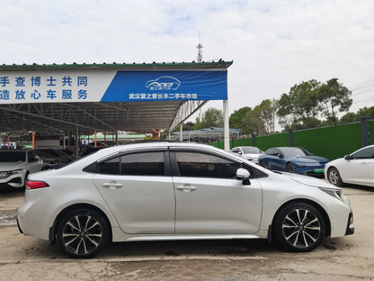 Toyota Corolla 2021 вид сбоку