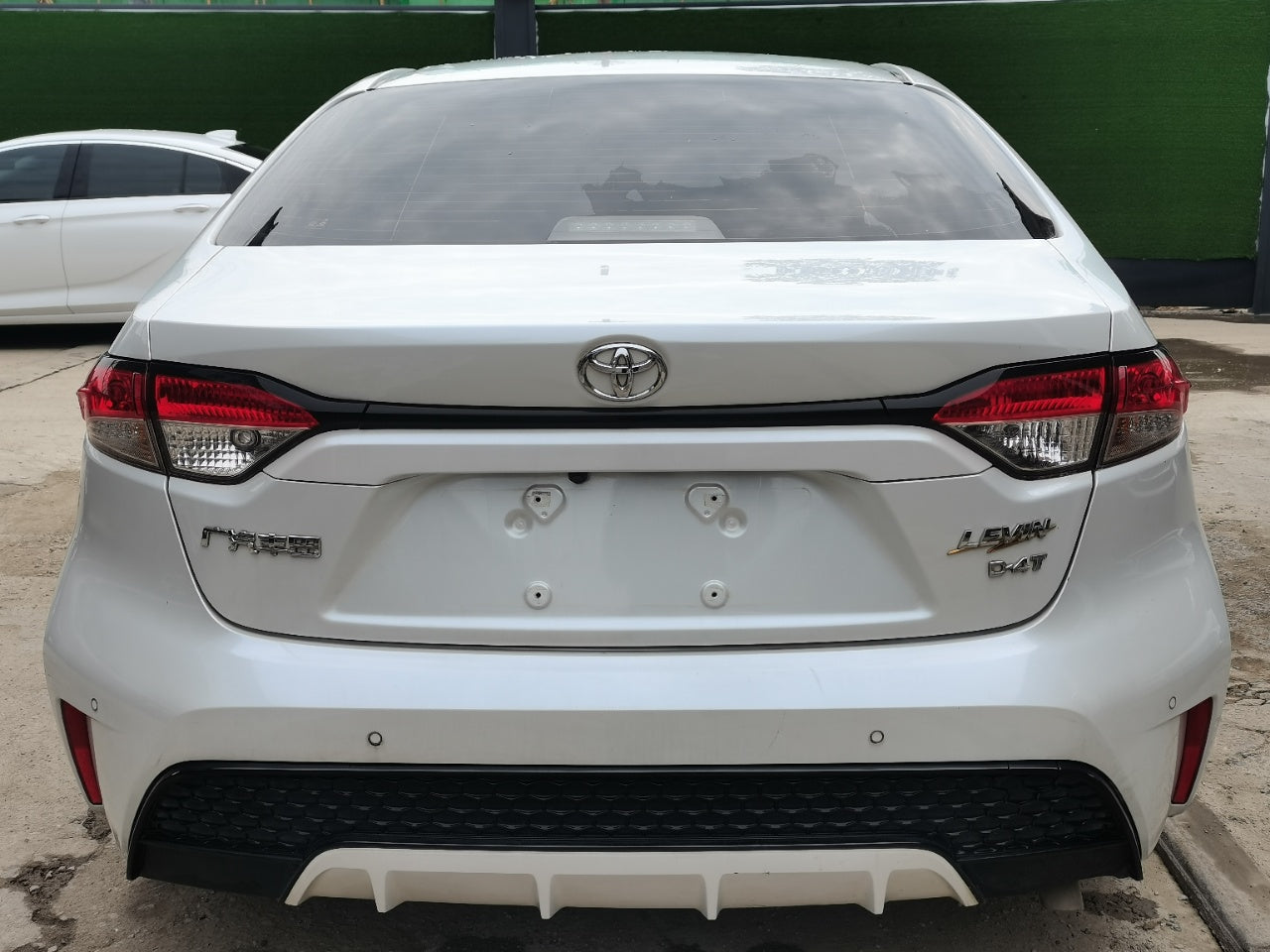 Toyota Corolla 2021 вид сзади