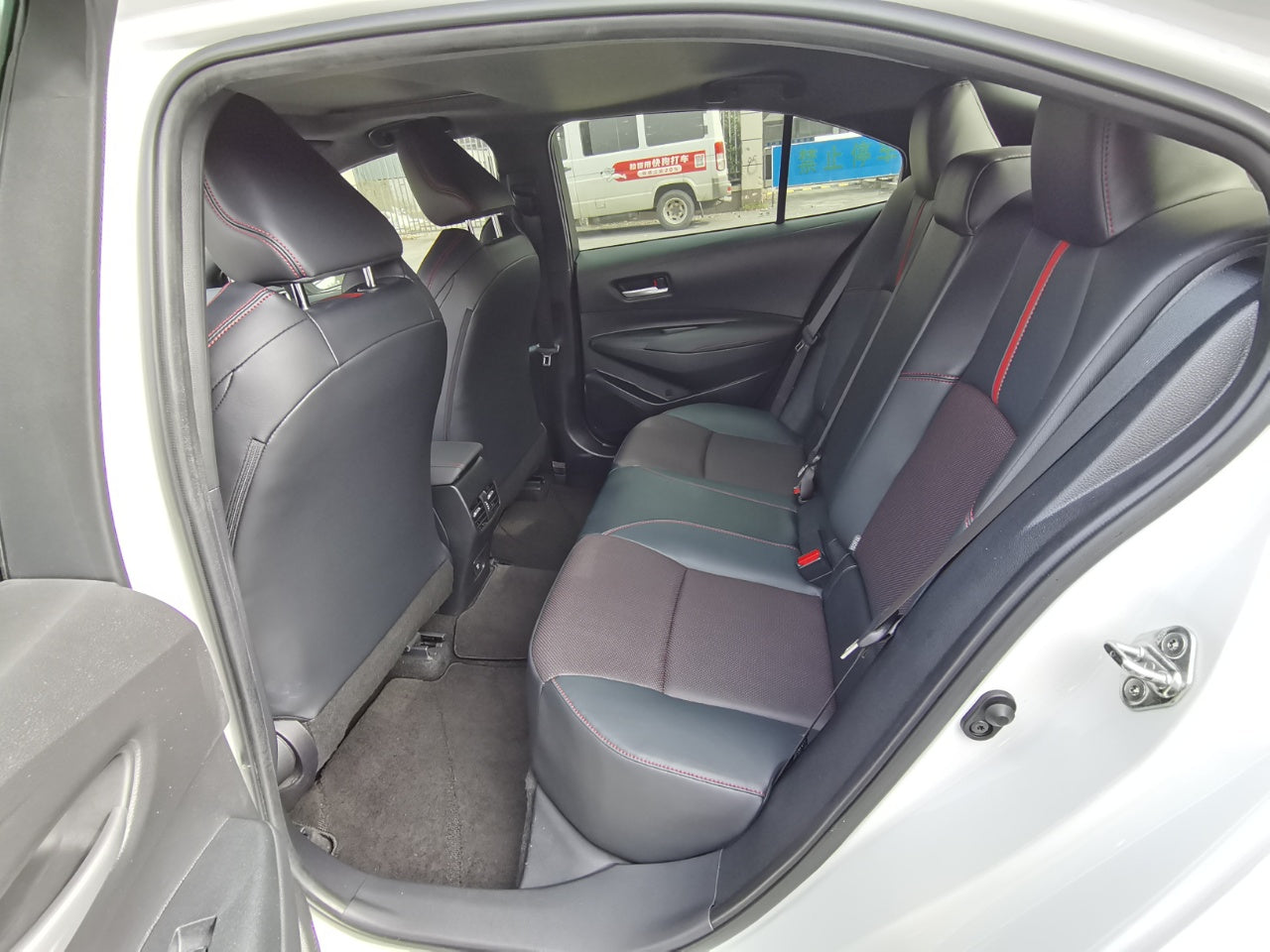 Toyota Corolla 2021 интерьер салона