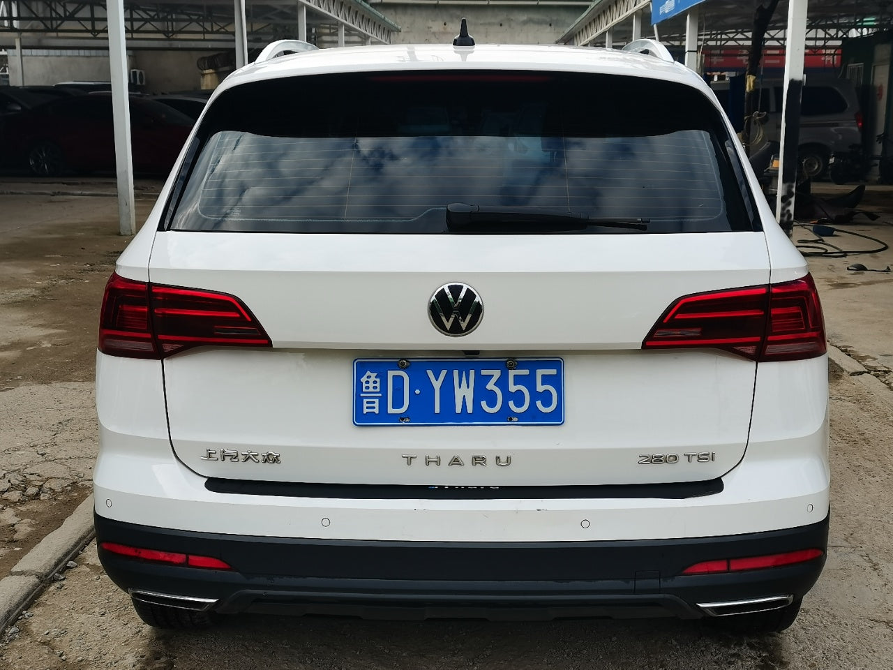 Volkswagen Tharu 2022 вид сзади