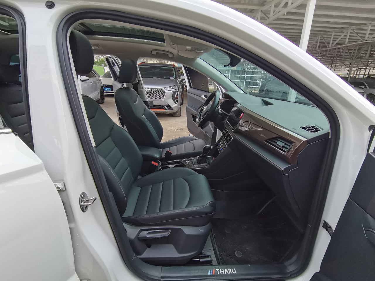 Volkswagen Tharu 2022 интерьер салона