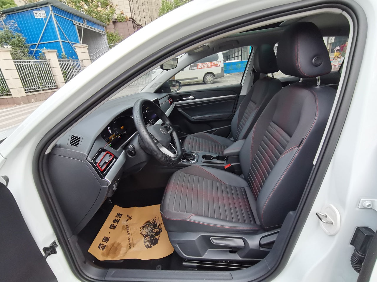 Volkswagen Lavida 2023 интерьер салона