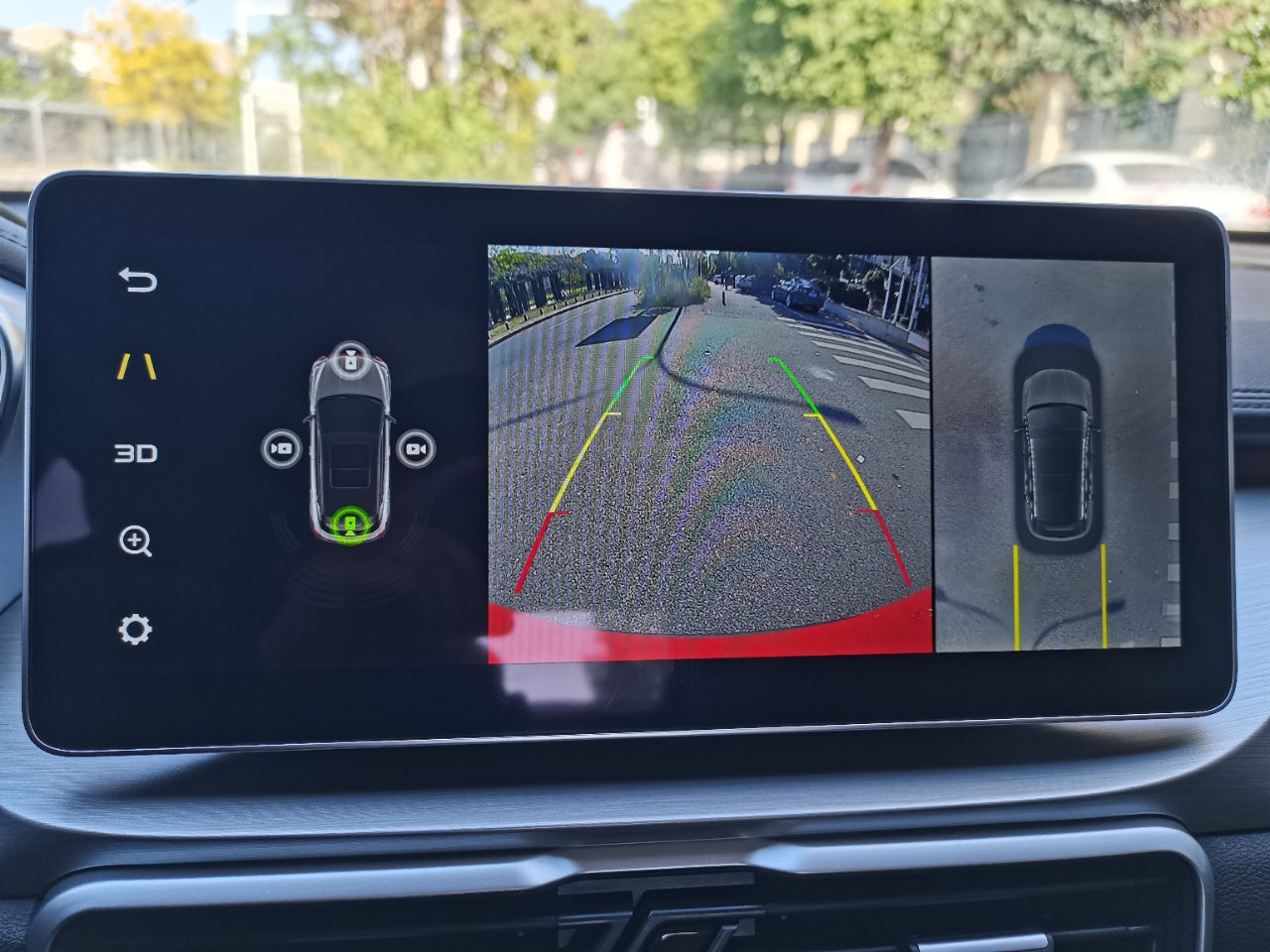 Geely Binyue 2021 центральная панель