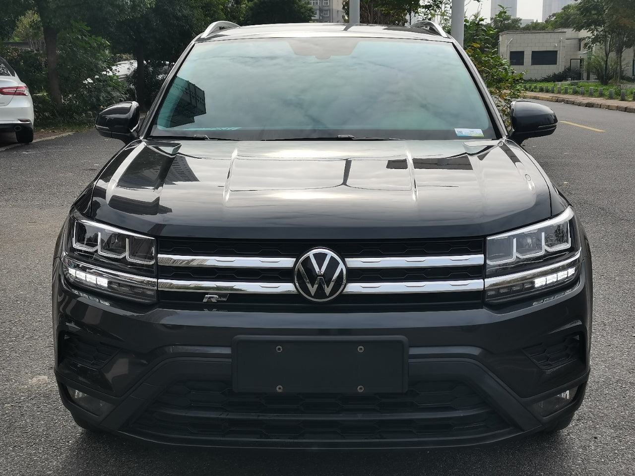 Volkswagen Tharu 2021 вид спереди