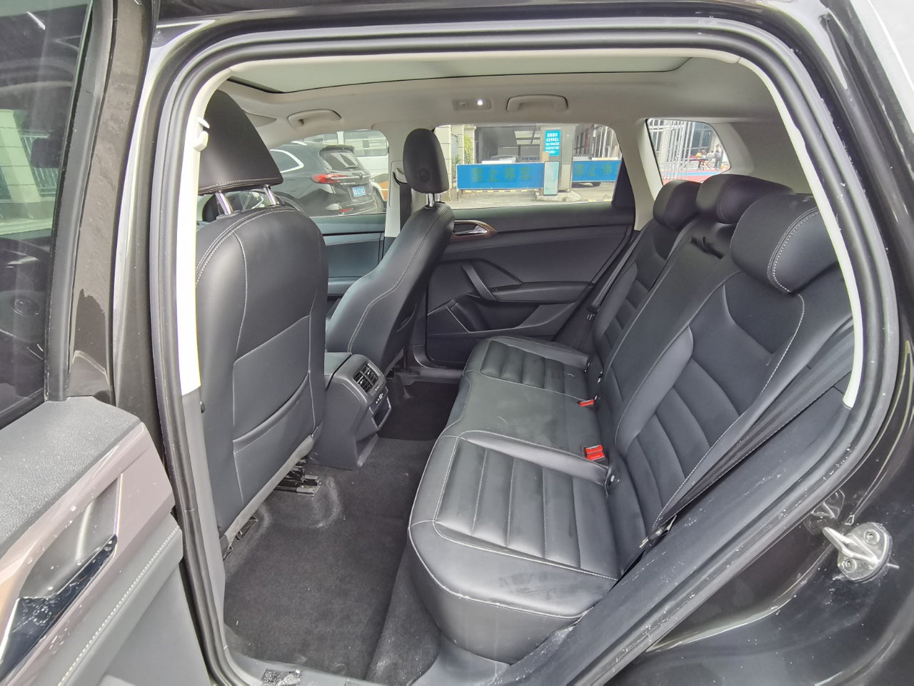 Volkswagen Tharu 2021 интерьер салона