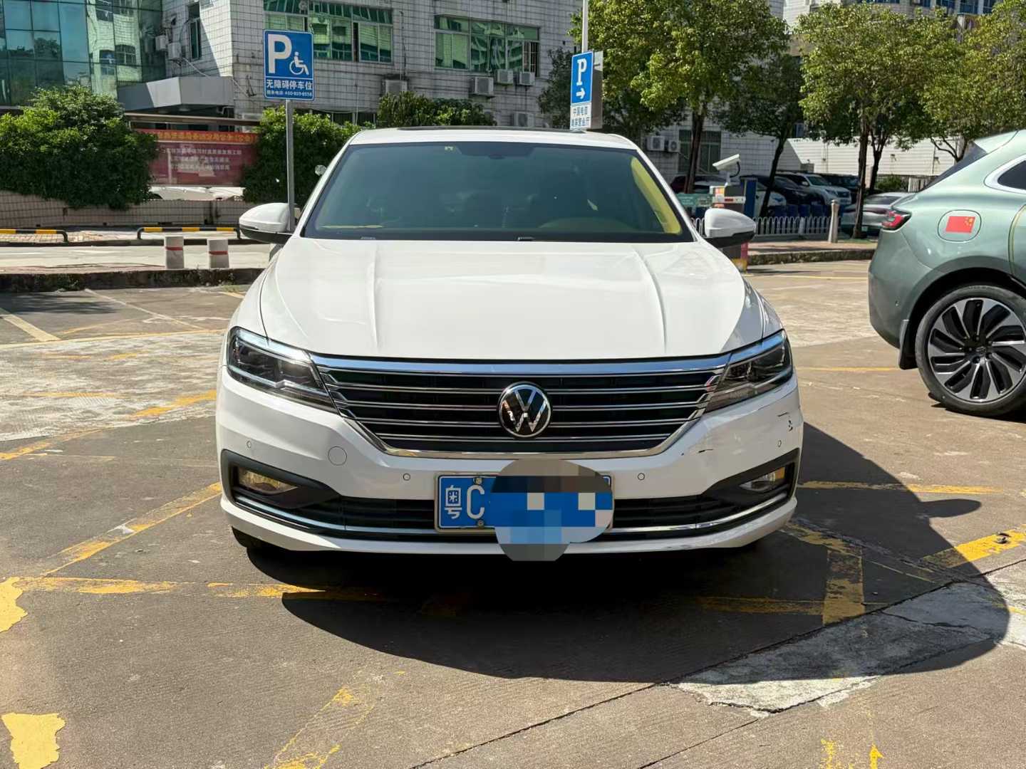 Volkswagen Lavida 2022 вид спереди