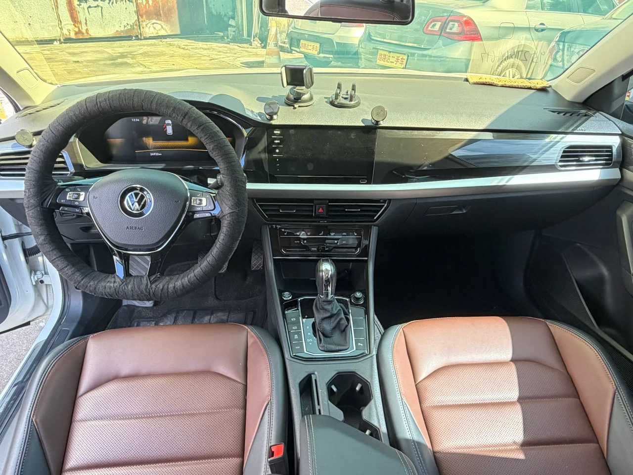 Volkswagen Lavida 2022 центральная панель