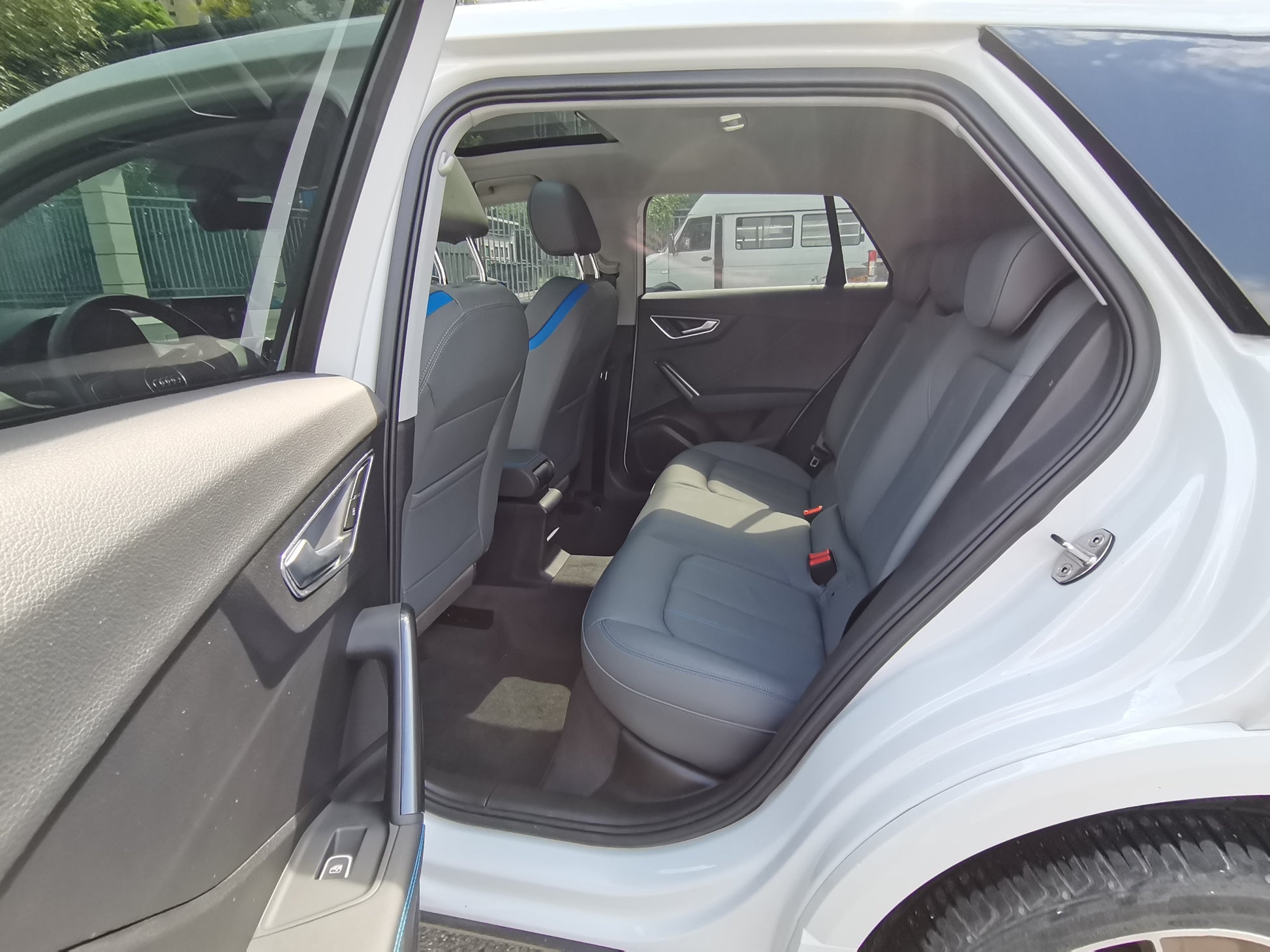 Q2L интерьер