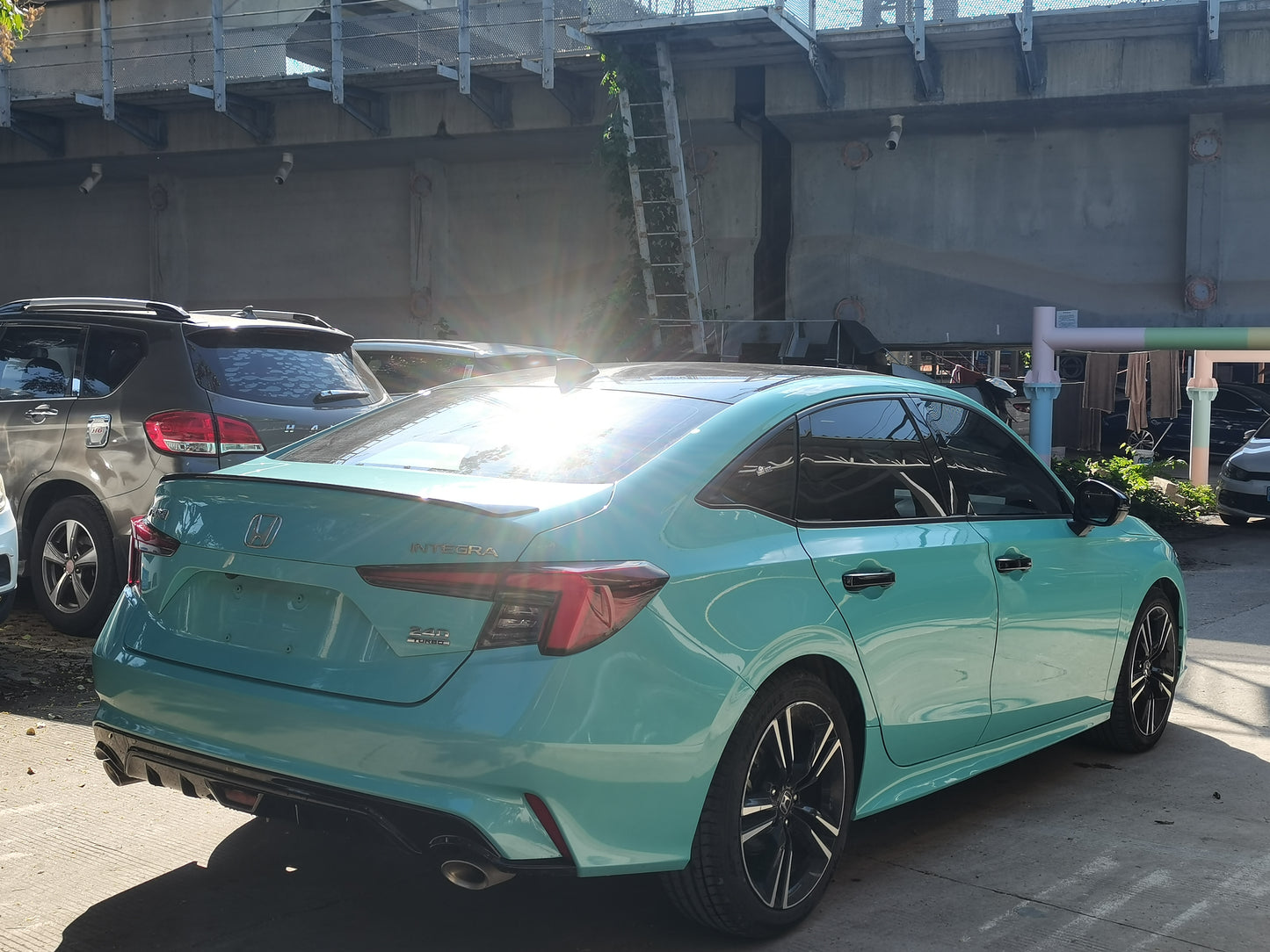 Integra зад