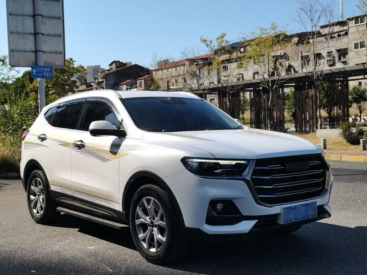 Haval H6 2021, вид сбоку