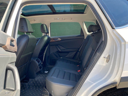 Volkswagen Tharu, задний ряд