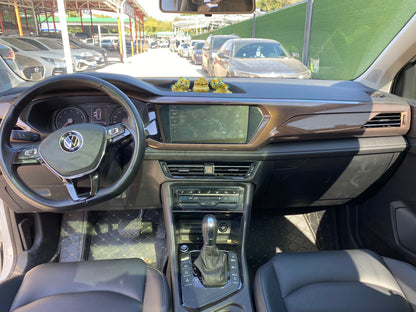 Volkswagen Tharu, салон и мультимедиа