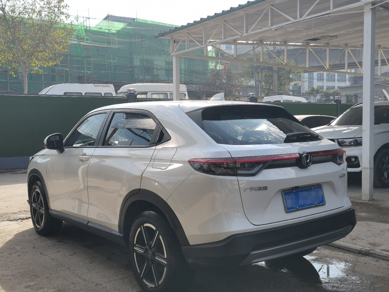 Honda Vezel 2023 задний вид · фонари