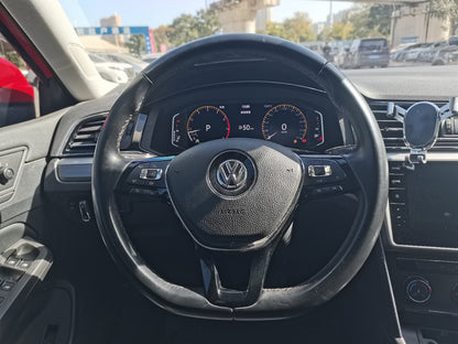 Volkswagen Lamando 2021 центральная консоль · мультимедиа · панель управления