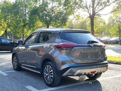 Задний вид Nissan Kicks 2022