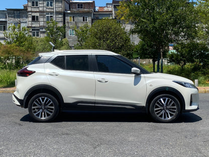 Боковой вид Nissan Kicks 2022