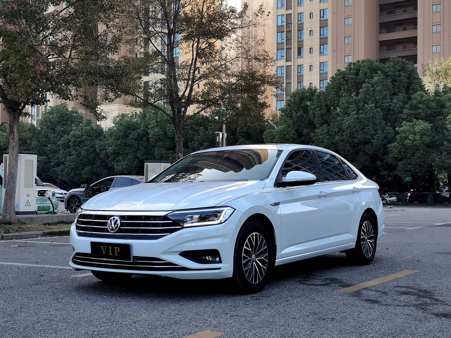 Боковой вид Volkswagen Jetta 2021