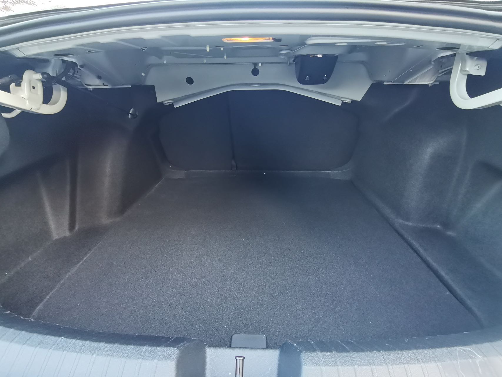 Интерьер Volkswagen Jetta 2021