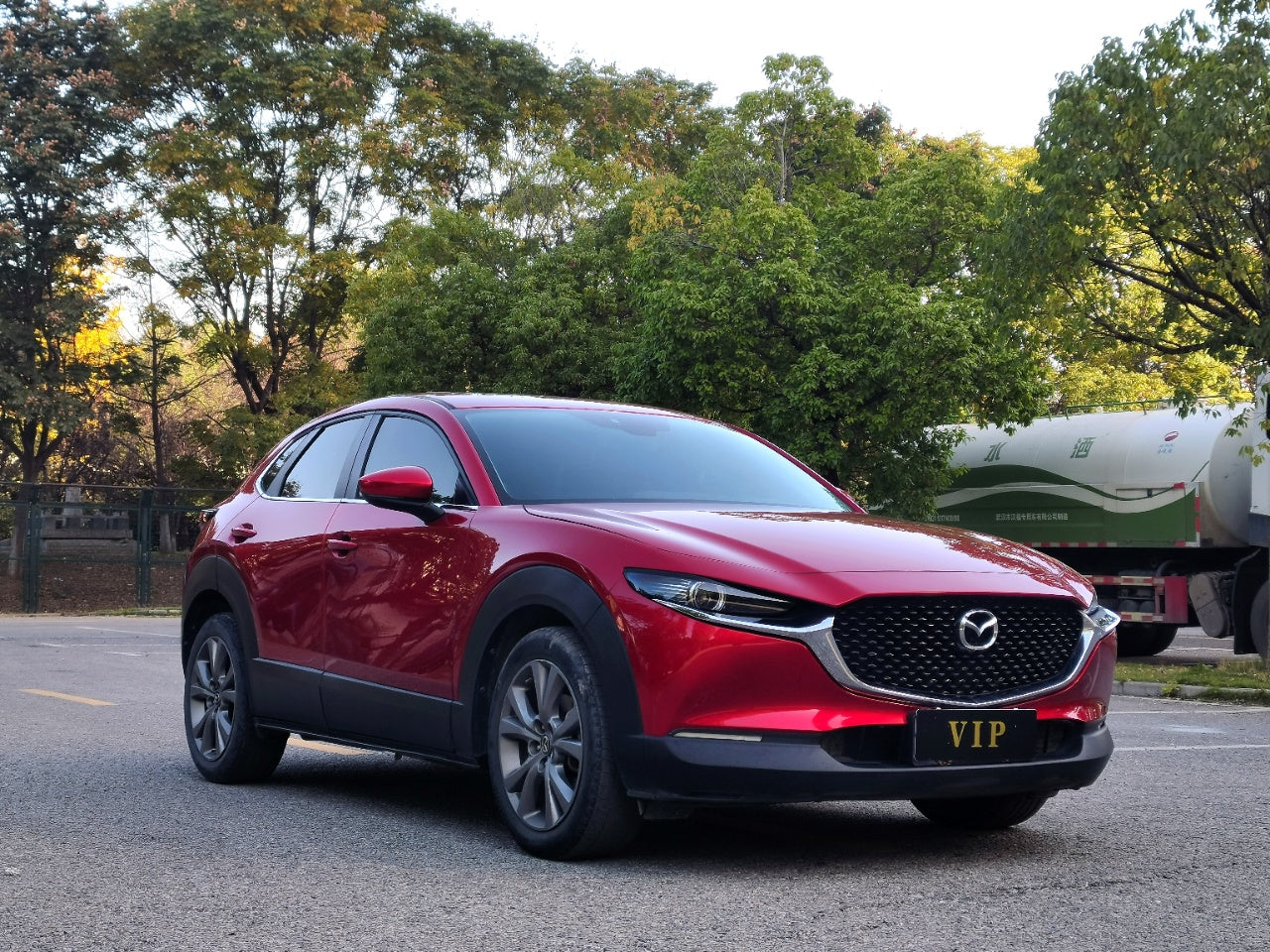 Боковой вид Mazda CX-30 2021