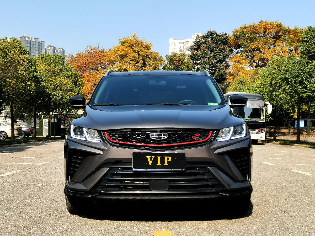 Передний вид Geely Coolray 2021