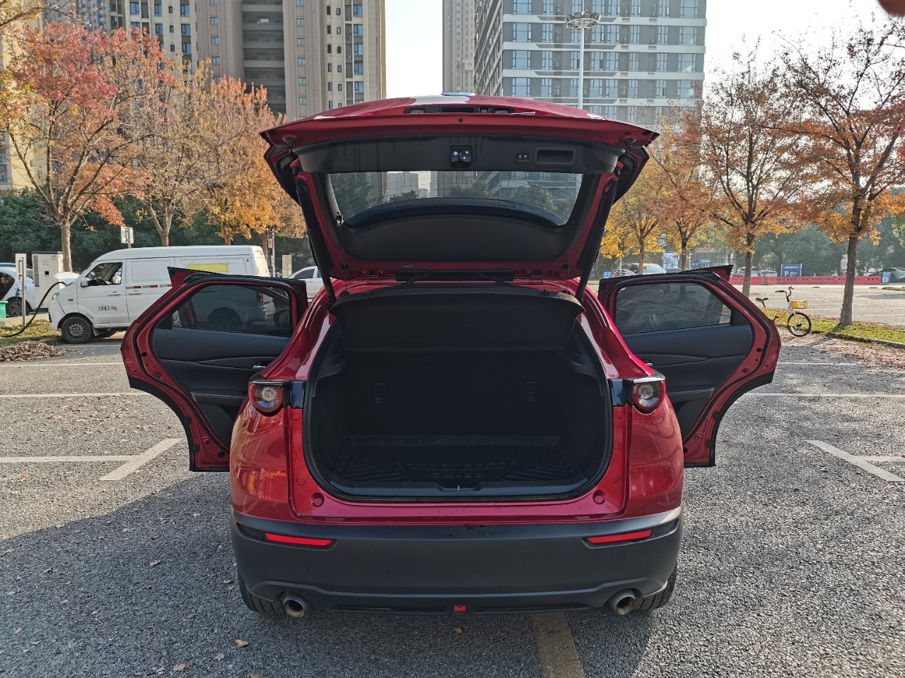 Mazda CX-30 2020 боковая часть